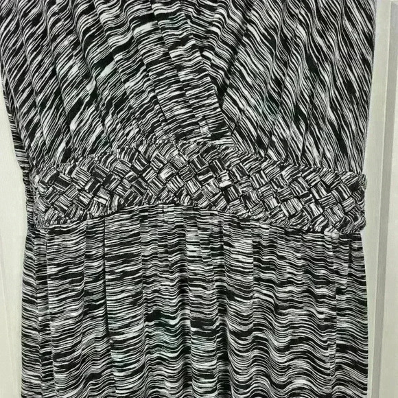 Spense Ruched Waist Maxi Dress Size Medium Sleeveless - Picture 5 of 6